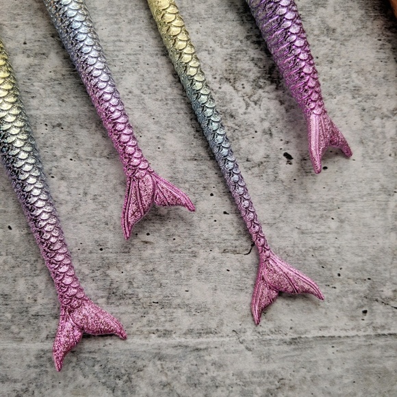 MERMAID pastel rainbow makeup brushes 6 piece set - Picture 6 of 7